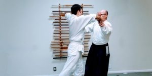 16 Aikido La Gi Nhung Loi Ich Khi Hoc Mon Vo Aikido