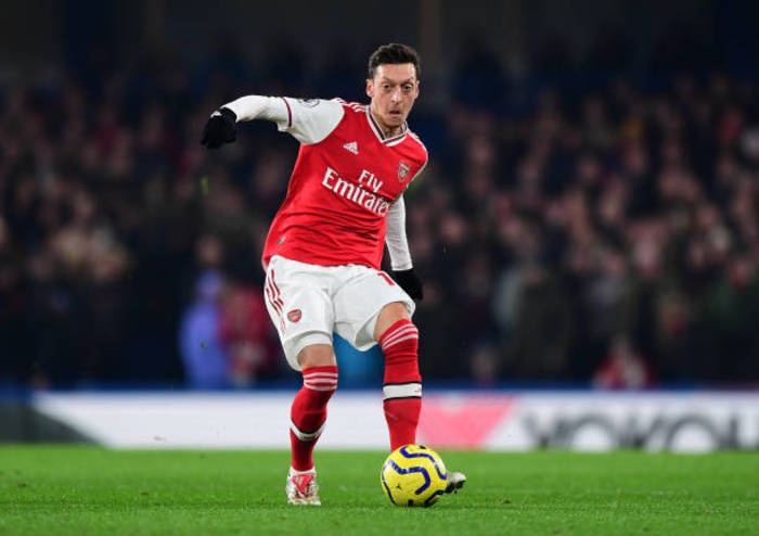 2 Mesut Ozil