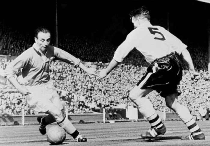 2 Stanley Matthews