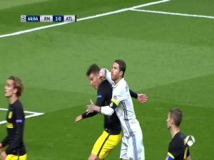 Danh Nguoi La Gi Anh Bia