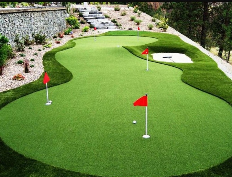 thi công cỏ nhân tạo sân golf