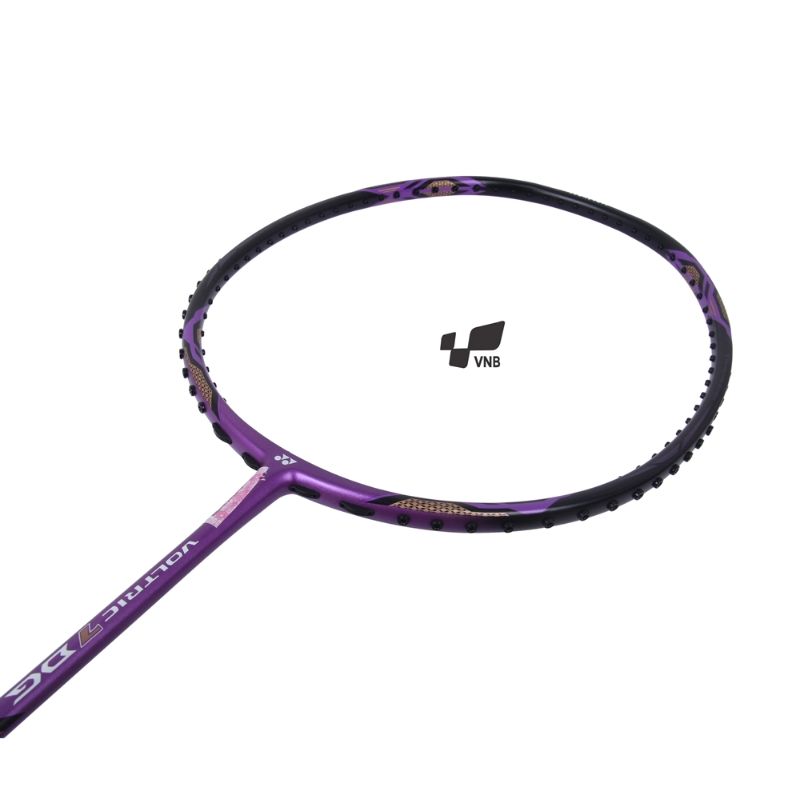 2 Yonex Voltric 7 da dong hanh cung voi huyen thoai Lin Dan trong nhieu tran dau quan trong