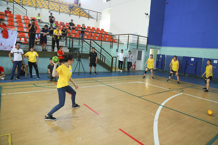 Chi phí/ bảng giá thi công sân bóng ném tại HT Sport
