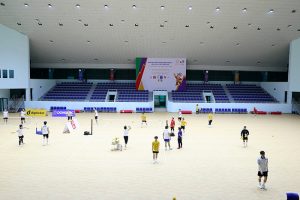 thi công sân cầu mây