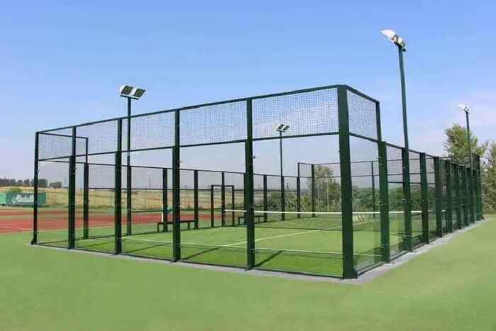 Thi công sân Padel - sân chơi cuối tuần hấp dẫn, kịch tính 3 Quy trình thi công sân Padel - từng bước đem đến sân chơi hoàn hảo