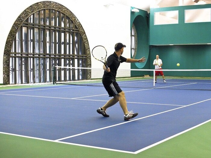 kinh doanh sân tennis