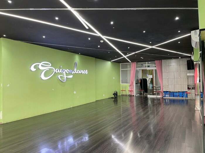 Quy trình thi công sàn nhảy khiêu vũ chuyên nghiệp tại HT Sport