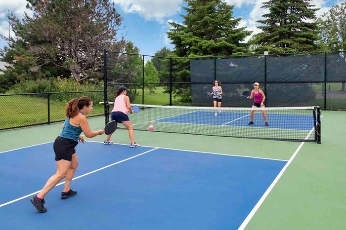 Thi công sân pickleball ở Vũng Tàu chất lượng và an toàn 2 HT Sport đơn vị có chuyên môn cao và dày dặn kinh nghiệm